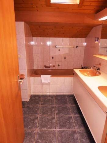 Apartment (5 Adults)5